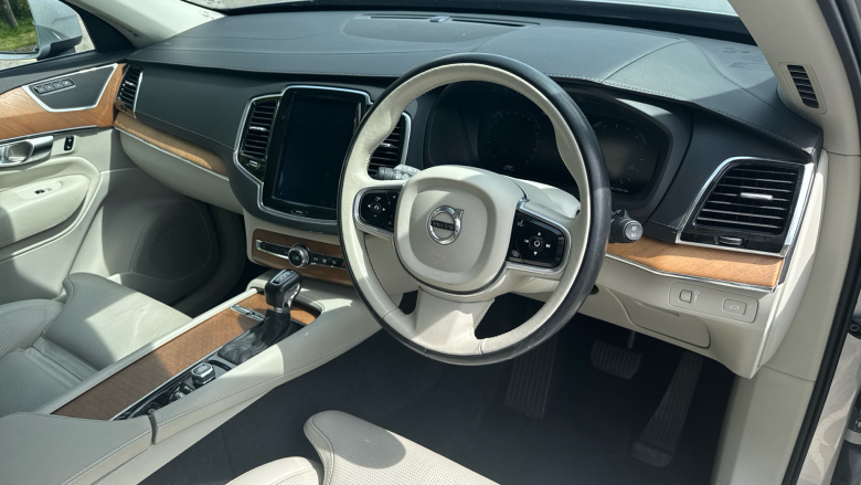 Volvo Xc90 2.0 D5 PowerPulse Inscription Pro 5dr AWD G tronic Diesel Estate